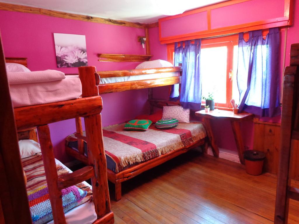 Wood House Hostel San Carlos de Bariloche Phòng bức ảnh