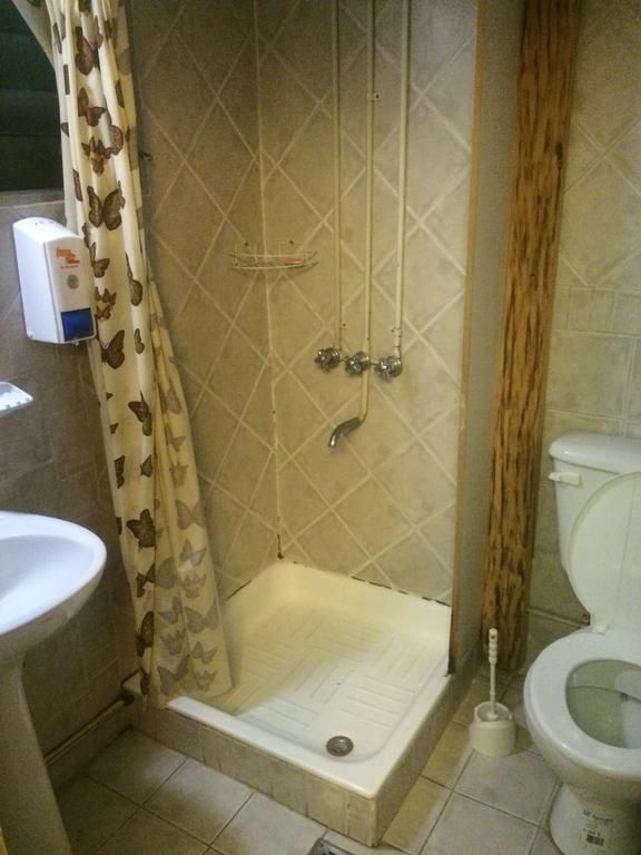 Wood House Hostel San Carlos de Bariloche Phòng bức ảnh